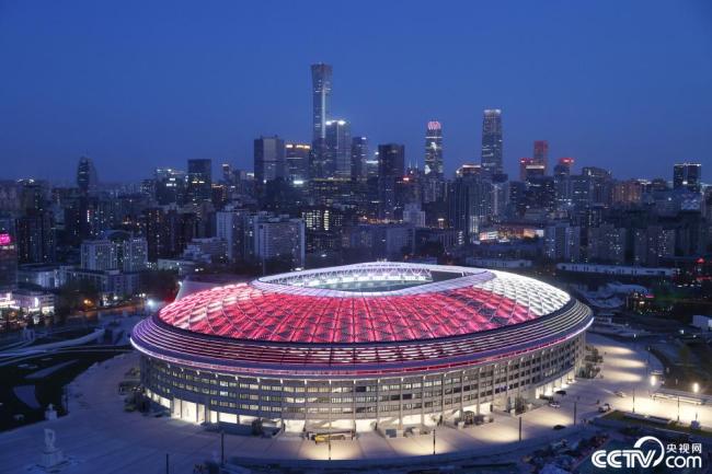 北京：“新(xin)工體”進行燈(dēng)光測試