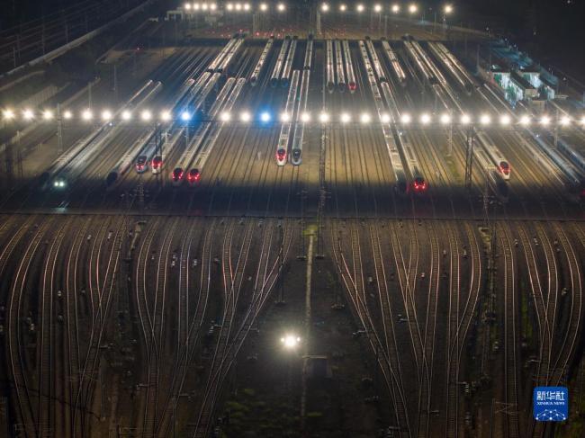 鐵路12月(yuè)7日起實行新(xīn)的列車運行(hang)圖