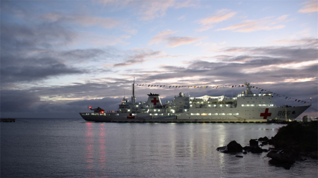 “和平方舟(zhou)”航程累計達280800海裡(li)