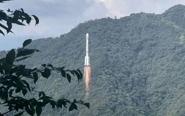 我國(guo)成功發射第五(wǔ)十六顆北鬥導(dao)航衛星