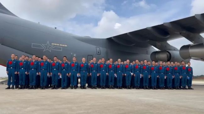 坐着運(yùn)-20去上學,開學典(dian)禮是航空展!