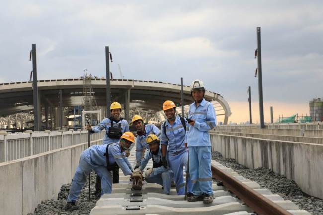 雅萬高(gāo)鐵全線軌道鋪(pu)設完成