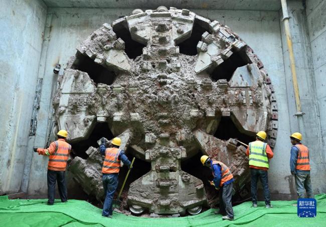 合肥(fei)軌道交通4号(hào)線南延線全(quán)線“洞通”